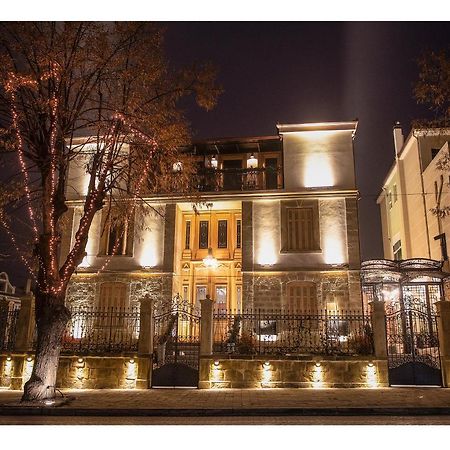 Vila Ekrem Korce Luaran gambar