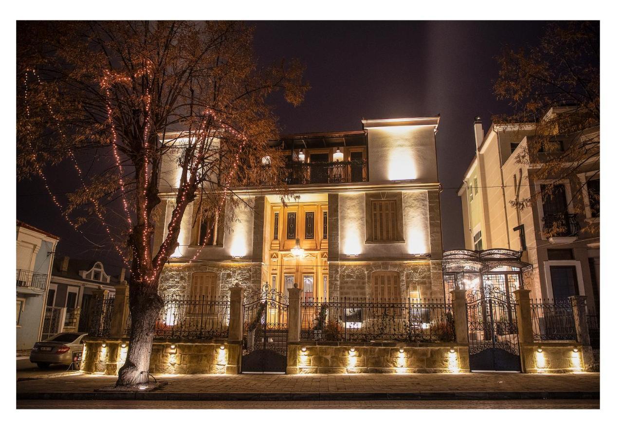 Vila Ekrem Korce Luaran gambar