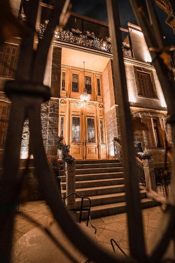 Vila Ekrem Korce Luaran gambar
