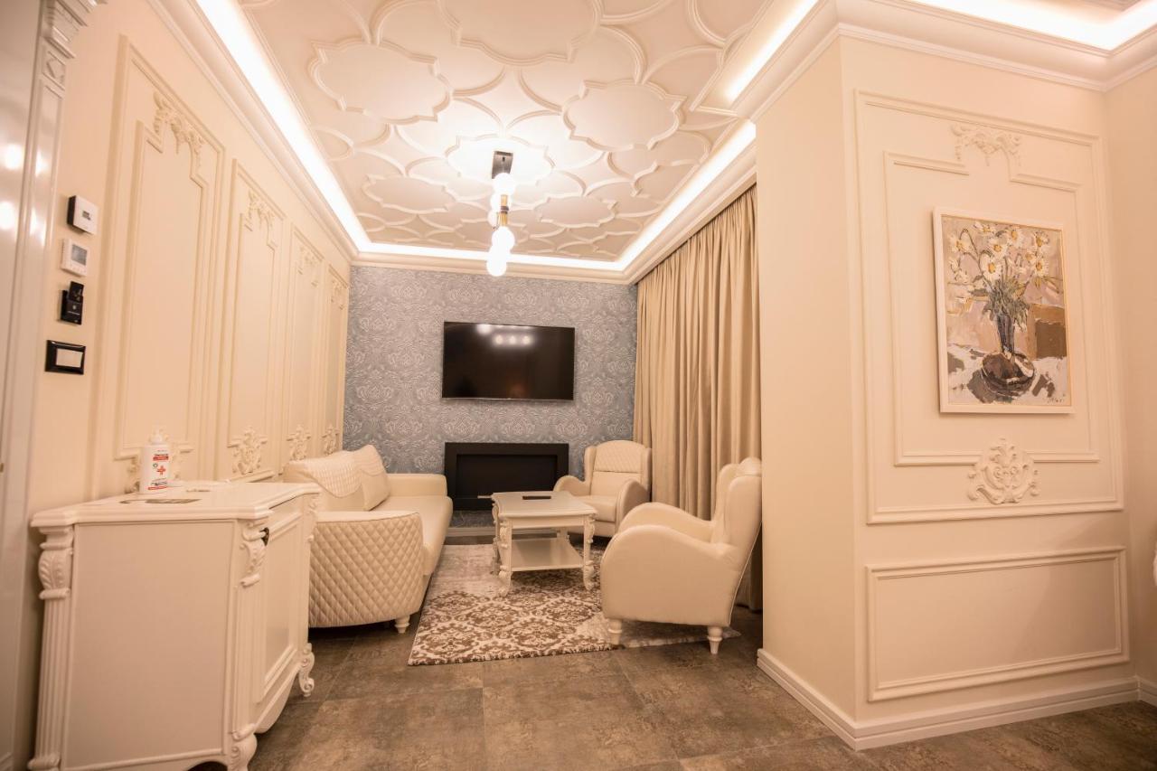 Vila Ekrem Korce Luaran gambar