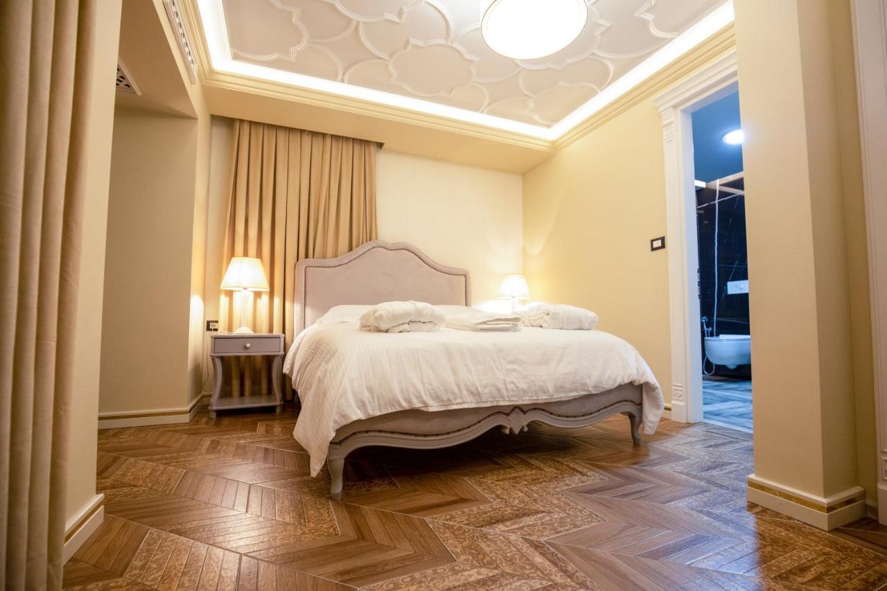Vila Ekrem Korce Luaran gambar