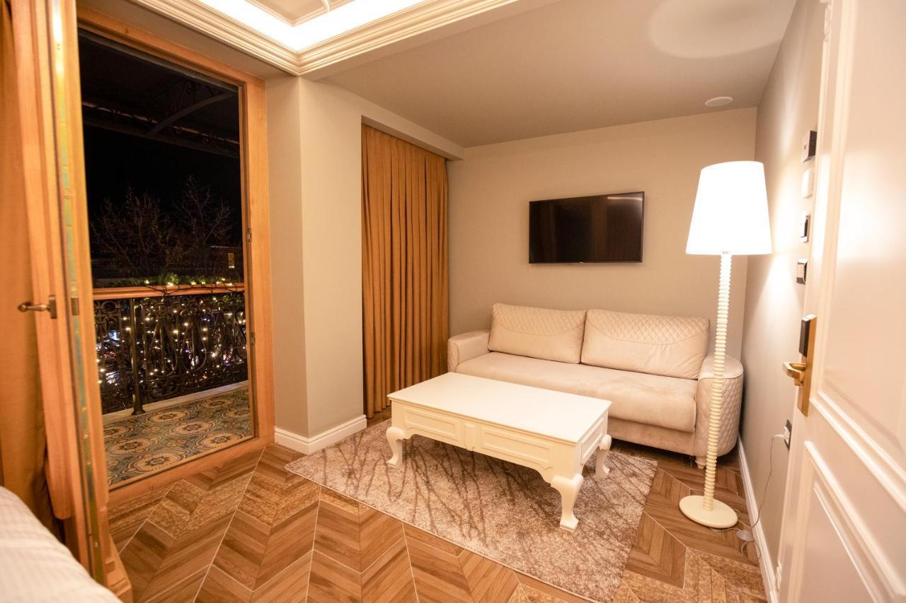 Vila Ekrem Korce Luaran gambar