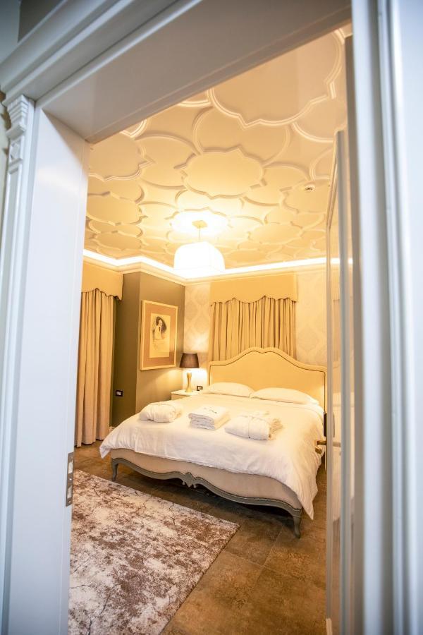 Vila Ekrem Korce Luaran gambar